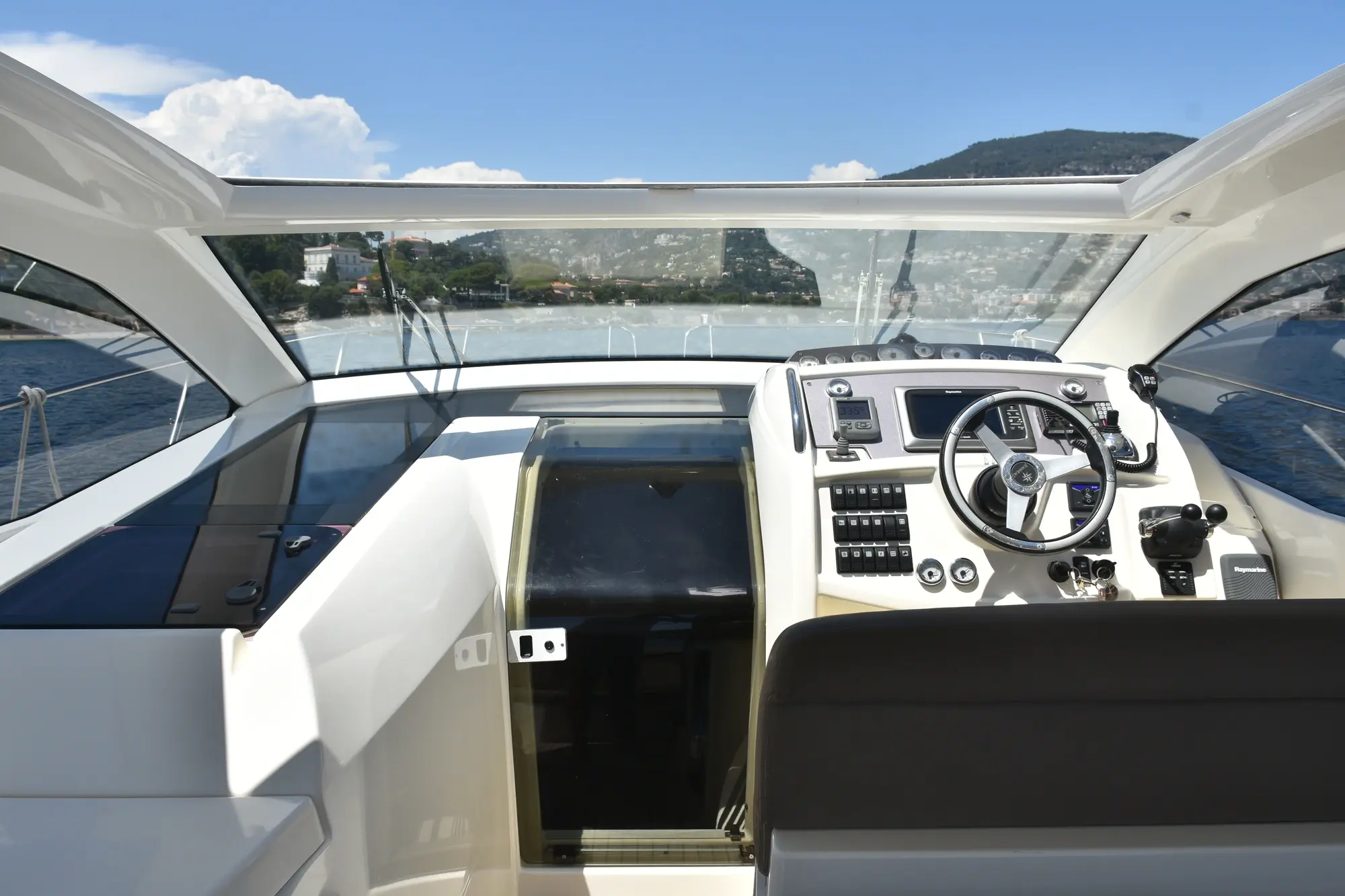 Adele Boat Photo by Blue Hat Boat Rental